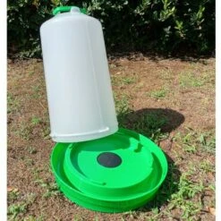 CHEMIN DES POULAILLERS Abreuvoir Poule En Plastique Premium Avec Poignée Et Bouchon 12l Vert - Gaun 8 CHEMIN DES POULAILLERS Abreuvoir Poule En Plastique Premium Avec Poignée Et Bouchon 12l Vert - Gaun -Poulailler et élevage de la basse-cour Soldes 2022 14608889 4